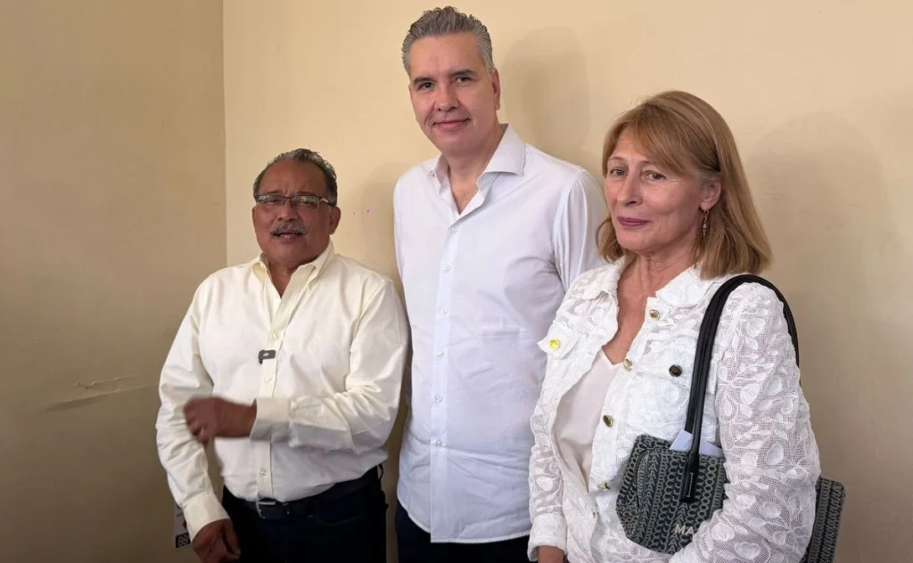 Tatiana Clouthier rechaza a Karina Barrón en Morena: “No podría estar en el partido”