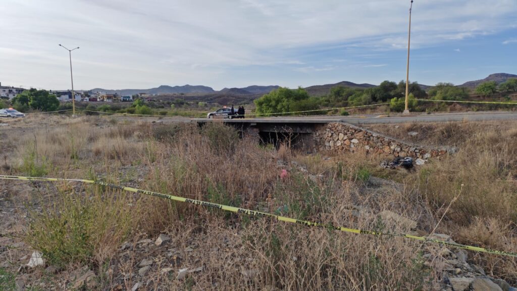 Localizan a mujer sin vida en la Vialidad del Río, cerca de Santa Elena; ya fue identificada