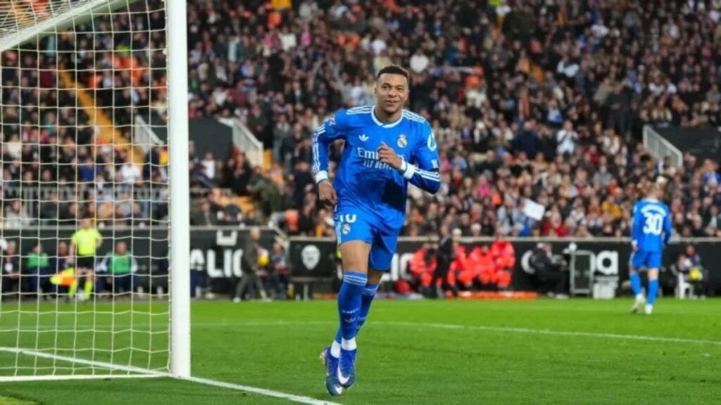 Real Madrid&nbsp;recupera a&nbsp;Kylian Mbappé&nbsp;para los octavos de final ante&nbsp;Benfica